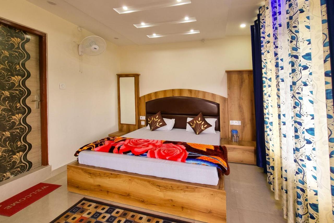 דלהאוזי Mohan Home Stay מראה חיצוני תמונה