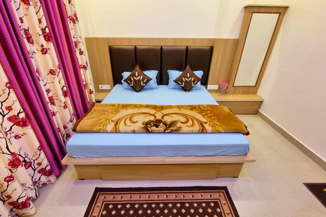 דלהאוזי Mohan Home Stay מראה חיצוני תמונה